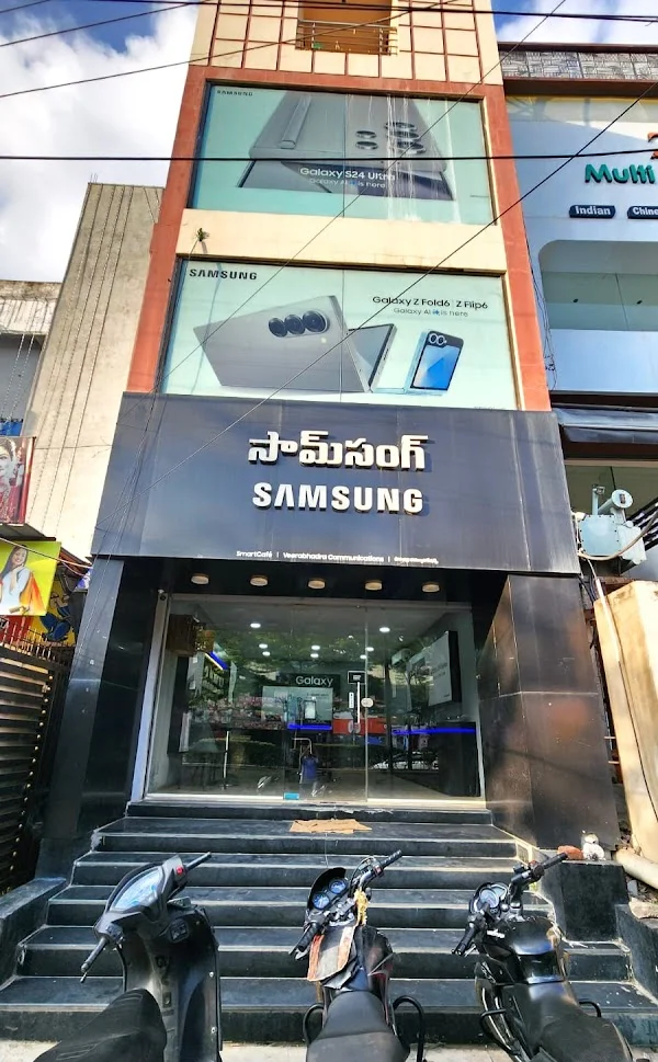 Samsung Experience Store DB Mall Zone